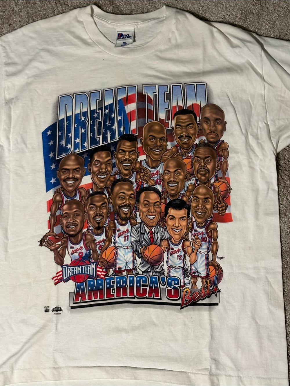 1992 USA Dream Team Cartoon Basketball Tee - White with Red & Blue sz xl